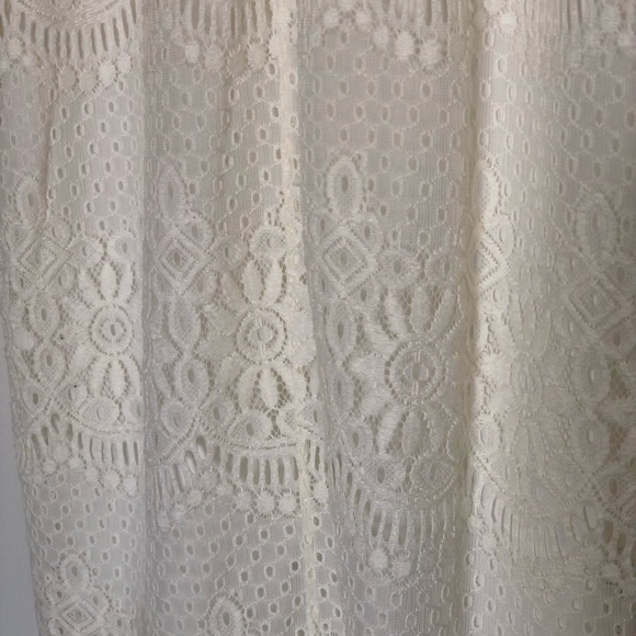 White Lace Form Fitting Midi Dress for Sale - Picture 4 of 4